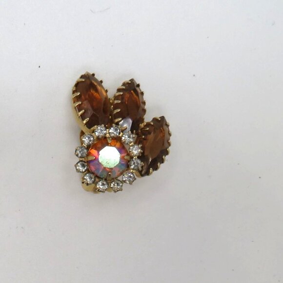 Vintage Clip On Earrings Rootbeer Brown Aurora Borealis Rhinestone Prong Setting - Picture 4 of 7